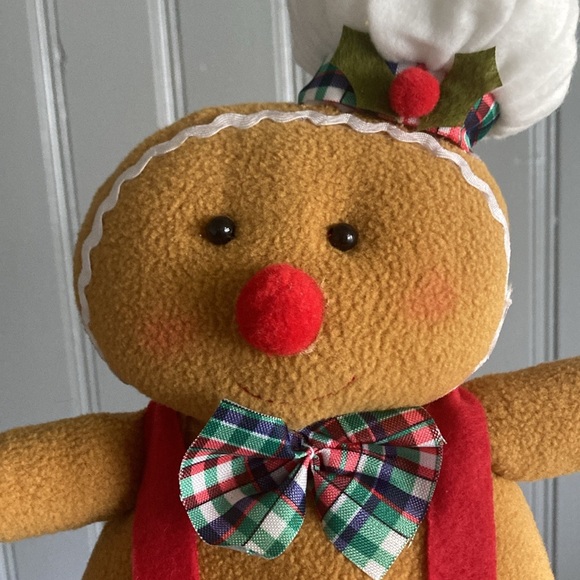 NWT- 24” Absolutely Precious- Holiday Baker Gingerbread Decoration w/Hat & Apron - Picture 11 of 16